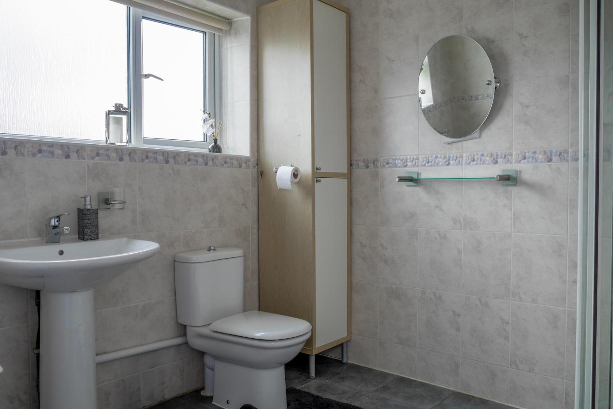 Modern 4 Bedroom Detatched House ストックトン・オン・ティーズ エクステリア 写真